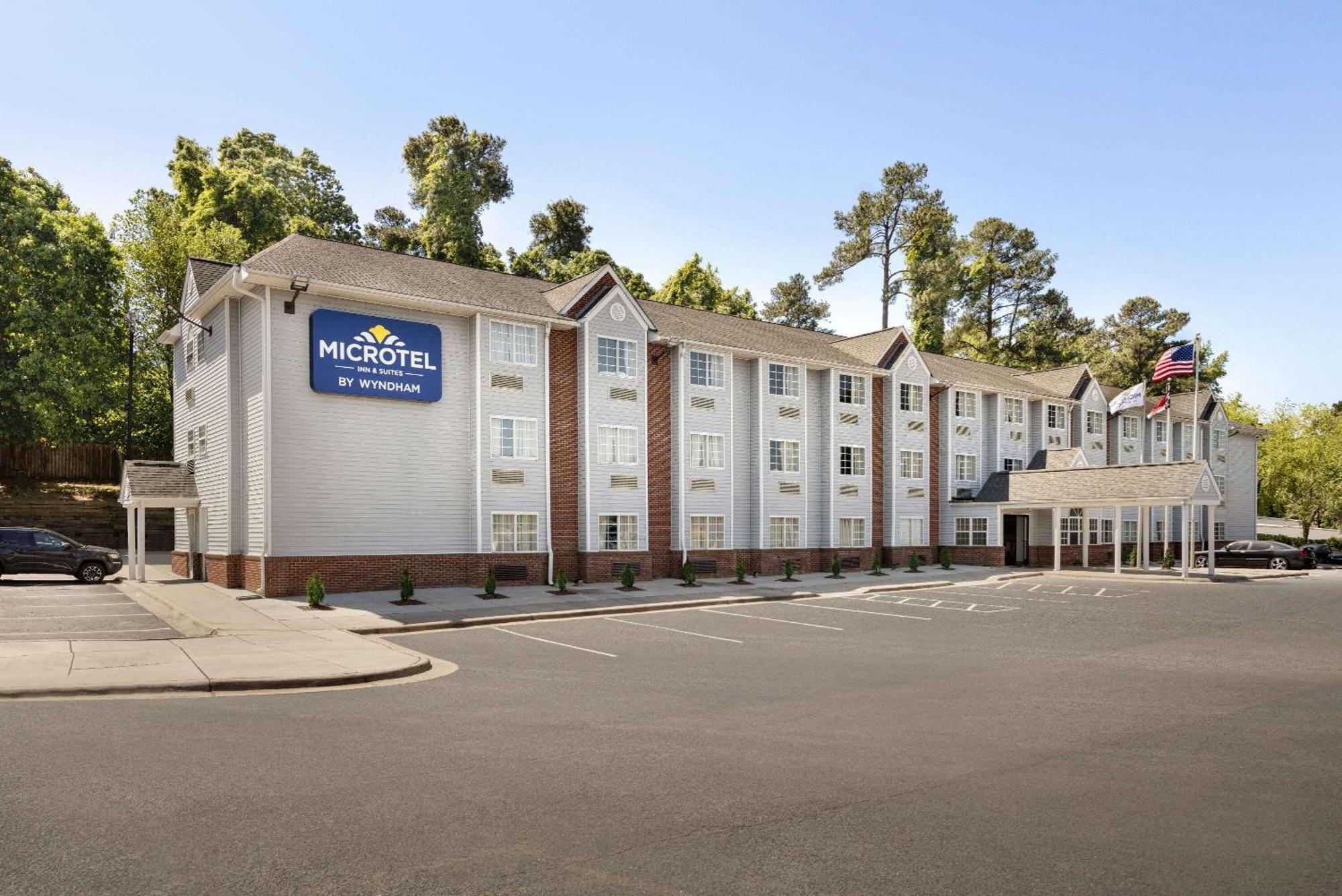 Microtel Inn & Suites By Wyndham Raleigh Exterior photo